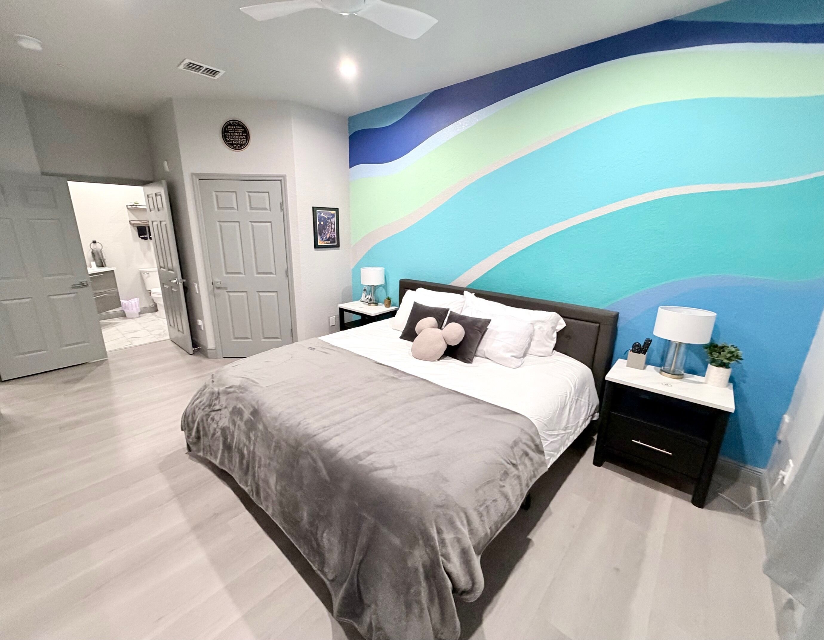 3 bedrooms, iron/ironing board, travel cot, free WiFi