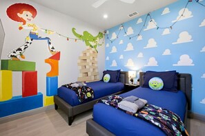 3 bedrooms, iron/ironing board, travel crib, free WiFi