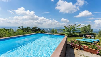 Piscina stagionale all'aperto