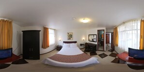 Standard Room | Individually decorated, free WiFi, bed sheets - Hotel Makroz Colonial (Latacunga)