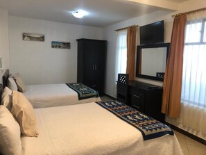 Habitación doble | Decoración individual, wifi gratis, ropa de cama