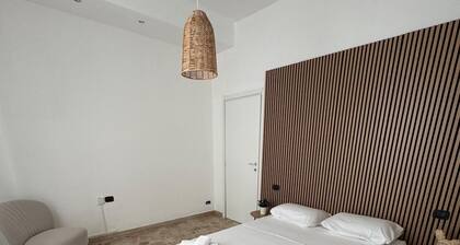 Ele's Apartment One step away from La Spezia Central Station.
