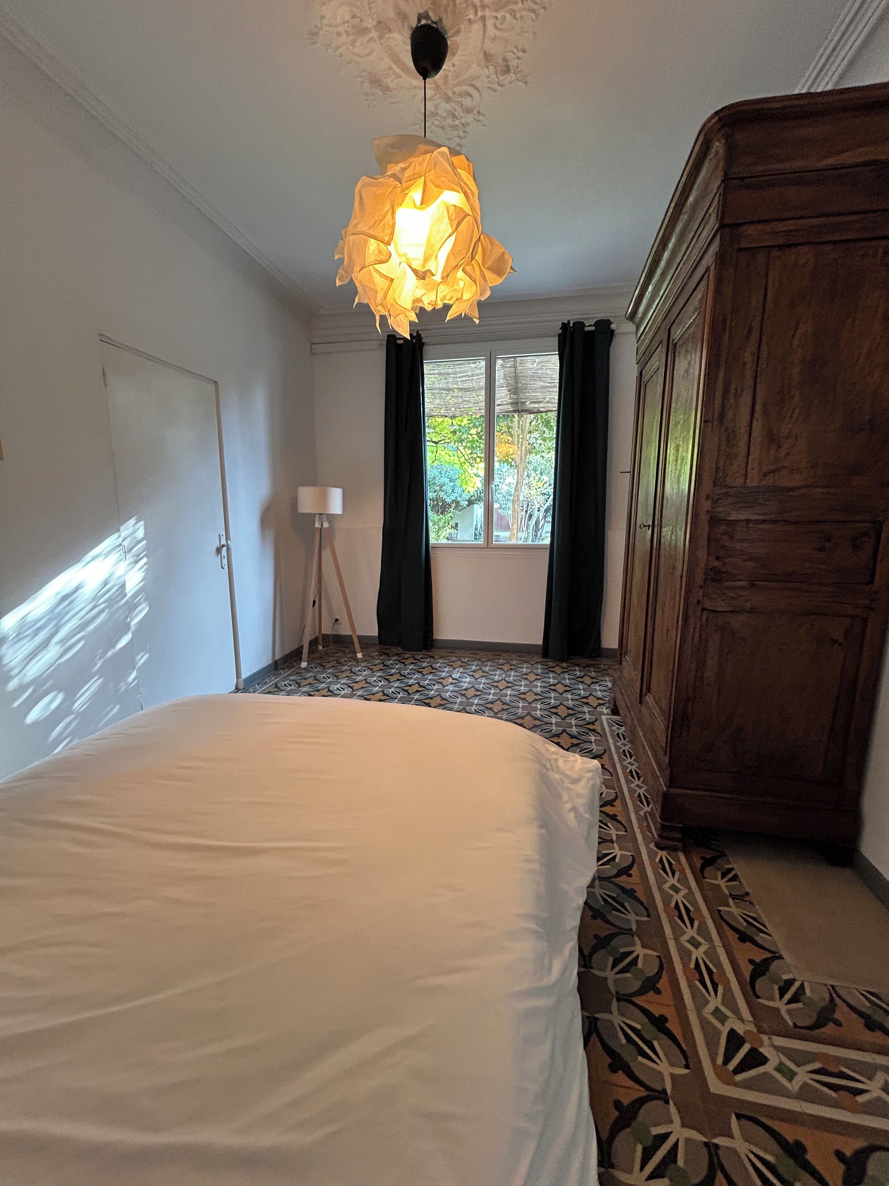 5 bedrooms, iron/ironing board, travel crib, WiFi