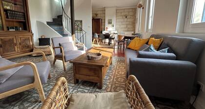 Character house with wooded garden in Avignon