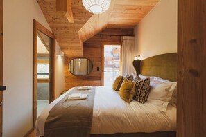3 bedrooms, iron/ironing board, WiFi, bed sheets - Rum Doodle - Charming apartment in Serre Chevalier (Saint Chaffrey)