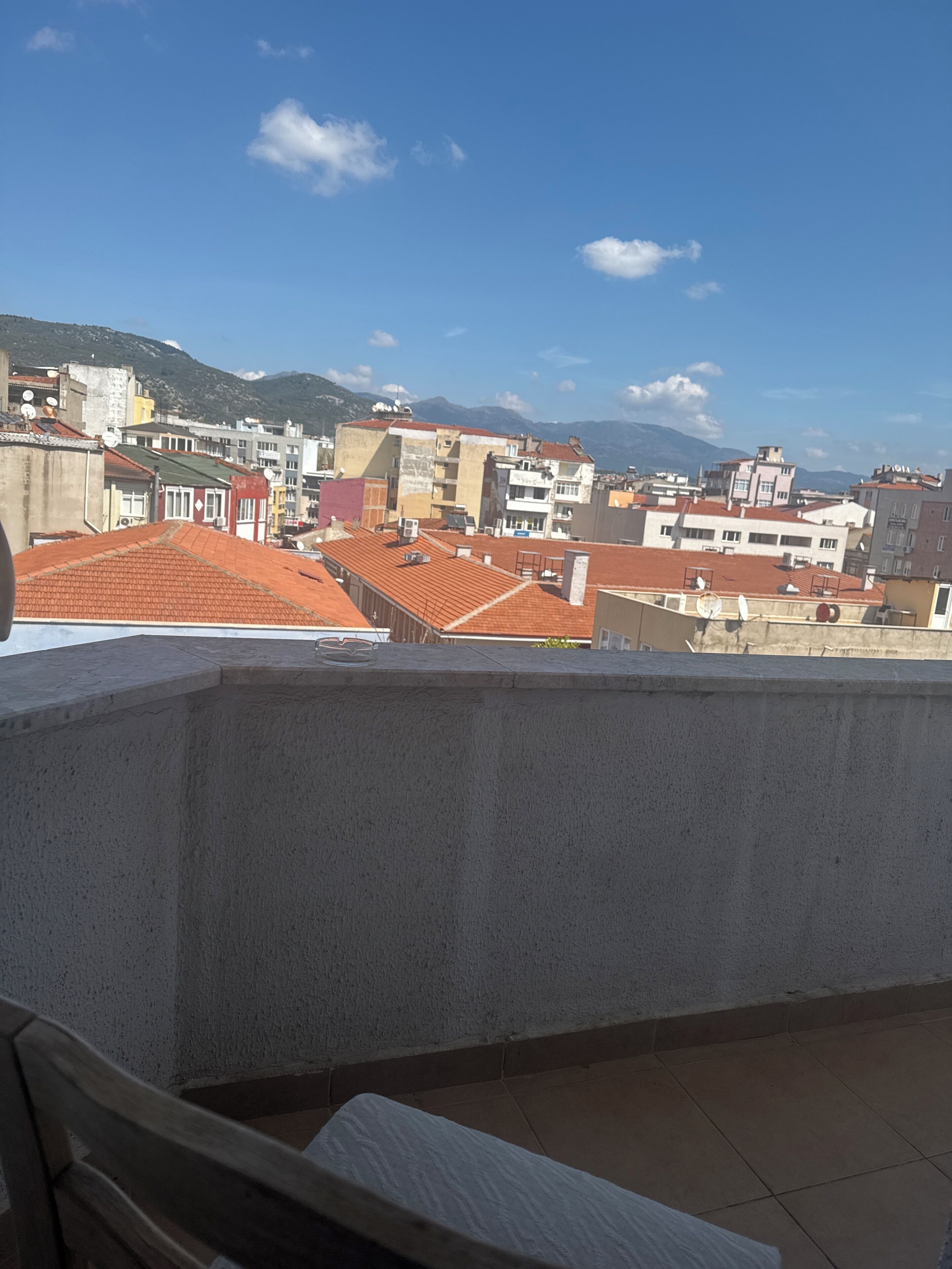 Standard Twin Room, Balcony, City View | Byudsigt