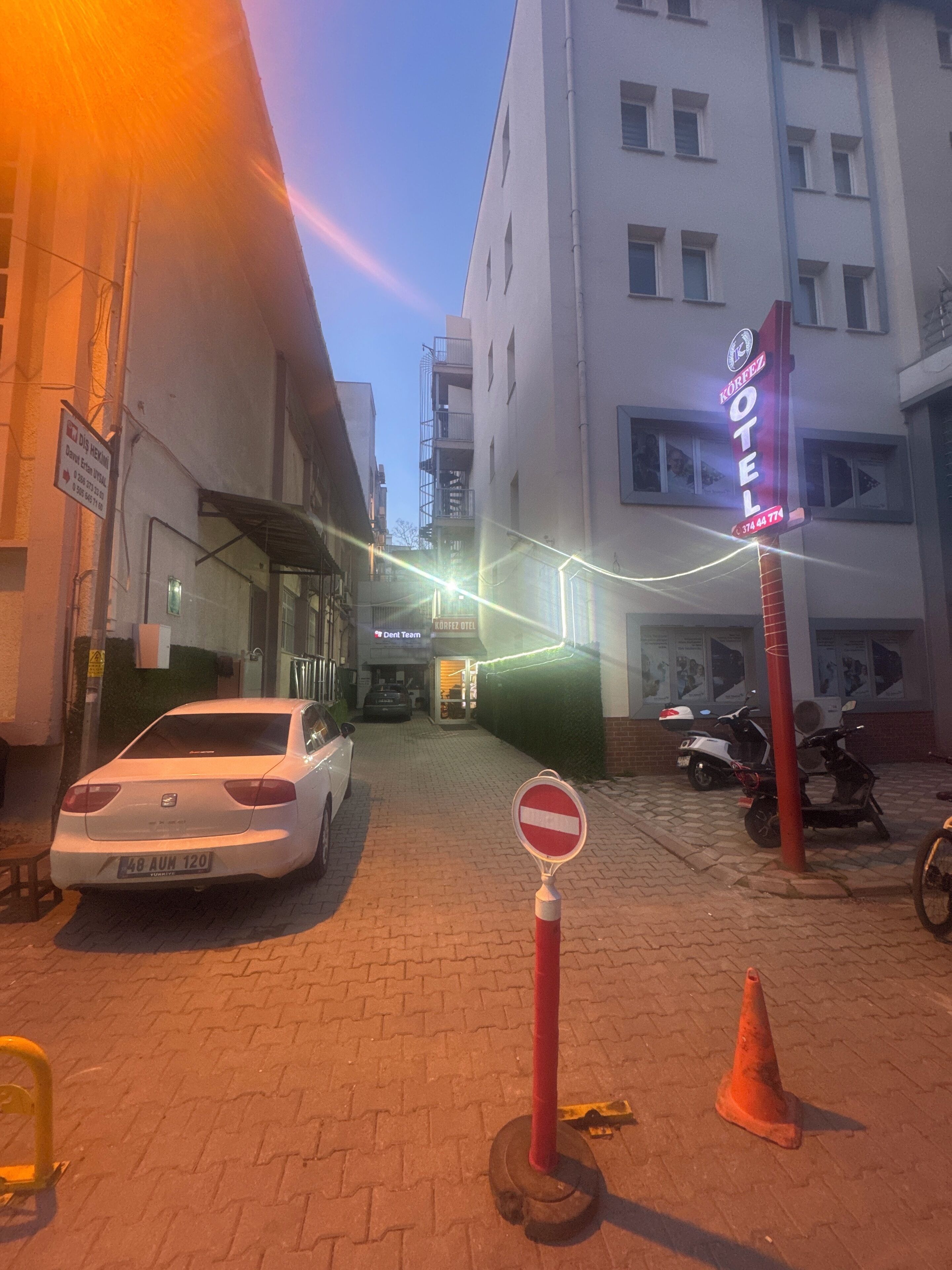 المنشأة من الخارج