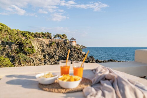 Falling Stars Home by Pleiades Home