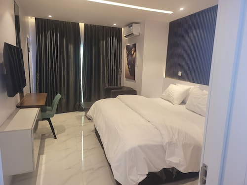 A cozy 3 BR apartment, 100m away from the beach and in a gated secured location.