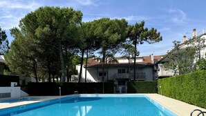 Pool - Holiday apartment with air conditioning, balcony and pool (Lignano Sabbiadoro)
