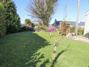 Property grounds - Tanyfron Holiday Caravan (Holyhead)