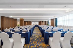 Unclassified image, 3 of 30, button - Fengning Zhujiang Hotel (Xiushui)