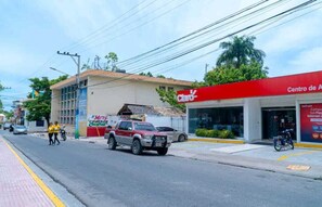 Parking - Danshari Room B-2 (Parking-Breakfast included) Malecon-Beaches 10 minutes away (Barahona)