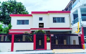 Exterior - Danshari Room B-2 (Parking-Breakfast included) Malecon-Beaches 10 minutes away (Barahona)