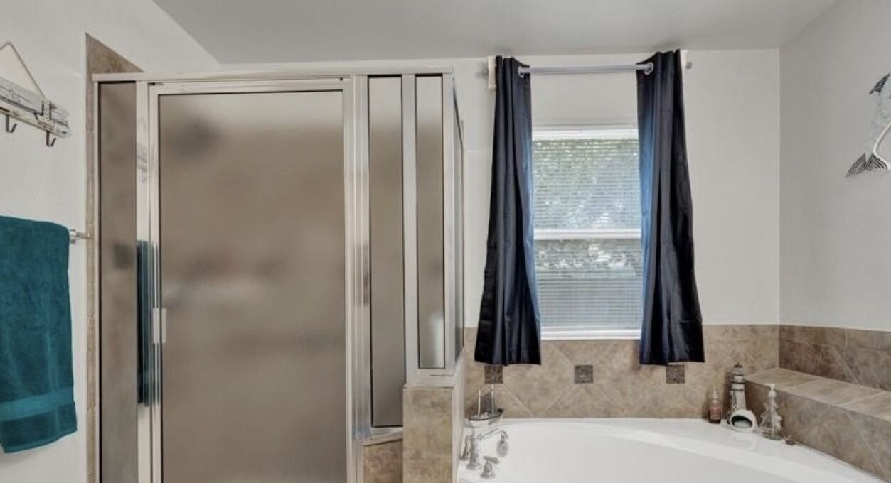 Jetted tub