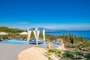 Pool - Villa Thea by Villa Plus (Ionian Islands)