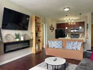 Smart TV y chimenea
