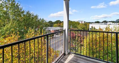 Stylish Sky Lofts Condo in Historic West End