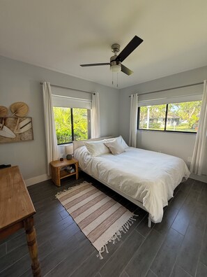 3 slaapkamers, een strijkplank/strijkijzer, wifi, beddengoed