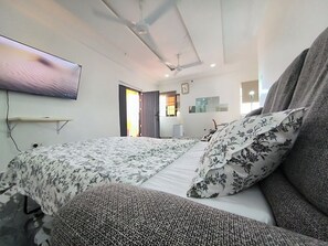 2 室のベッドルーム、デスク、アイロン / アイロン台、WiFi (無料)