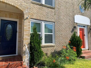 Exterior - Funky Flamingo (Galveston)