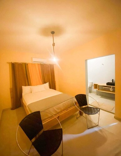 Danshari Room B-3 (Parking-Breakfast included) Malecon-Beaches 10 minutes away