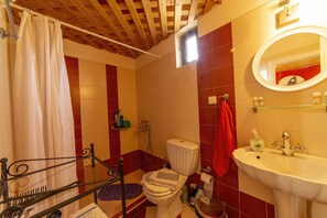 Shower, hair dryer, towels, shampoo - Sitanos,Traditional,Rural villa,close to Sitia (Sitia)
