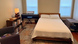 1 室のベッドルーム、アイロン / アイロン台、WiFi (無料)、ベッドシーツ