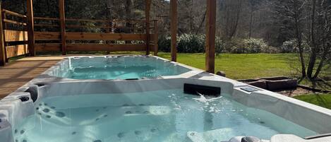 Baignoire à remous extérieure