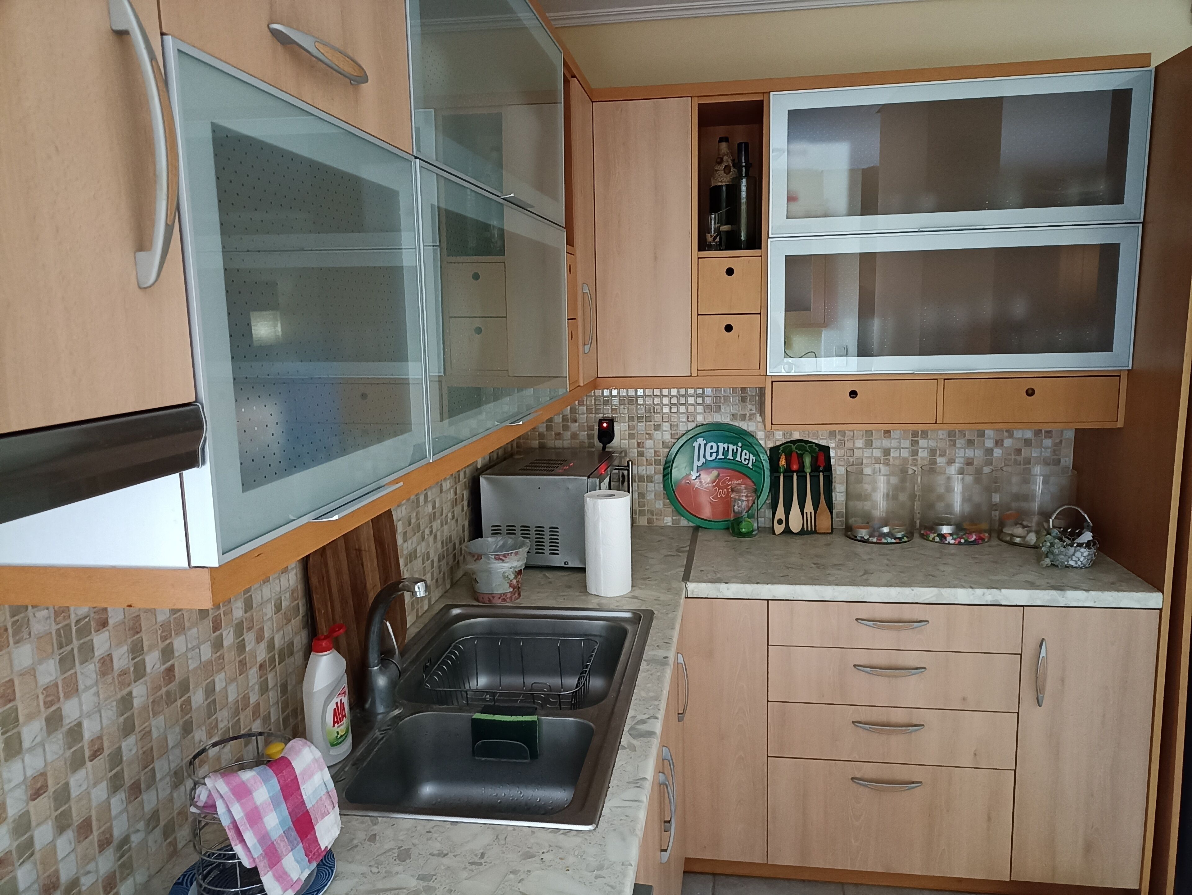 Kühlschrank, Mikrowelle, Ofen, Geschirrspüler