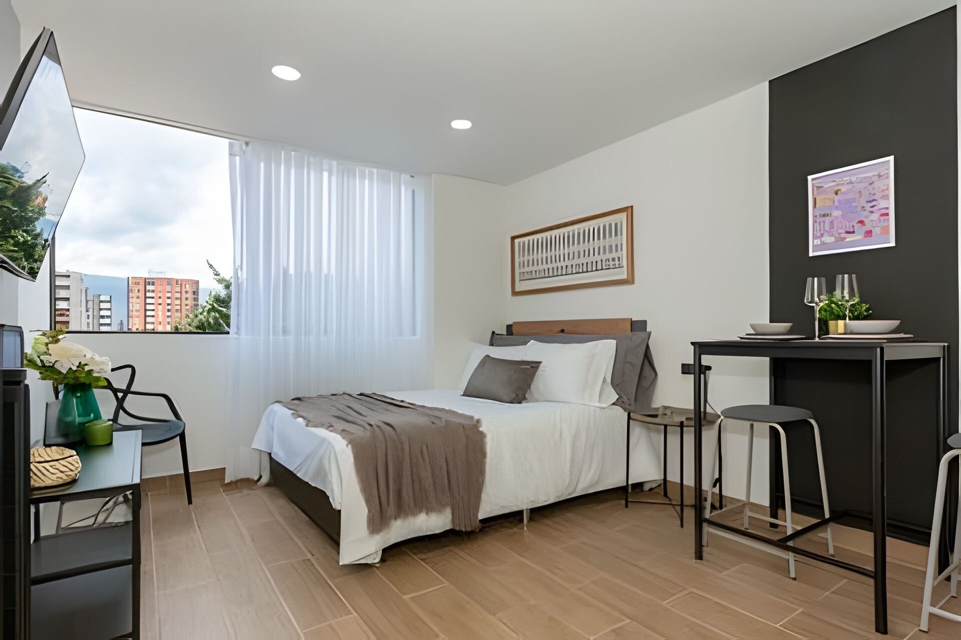 Comfort Apartment | 1 bedroom, in-room safe, blackout drapes, iron/ironing board