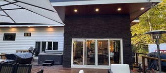Eagles Landing with Hot Tub and Boat Slip