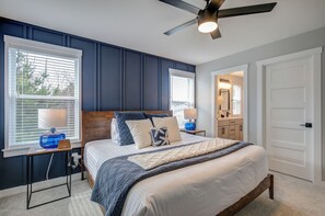 3 bedrooms, iron/ironing board, Internet, bed sheets