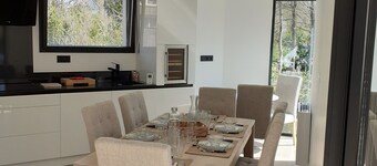 LA MAISON BLANCHE FOR 6 PEOPLE (AIR-CONDITIONED)