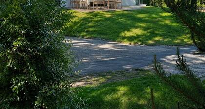 Contemporary, air-conditioned house - 2 master suites - sleeps 4–6 - Le Touquet