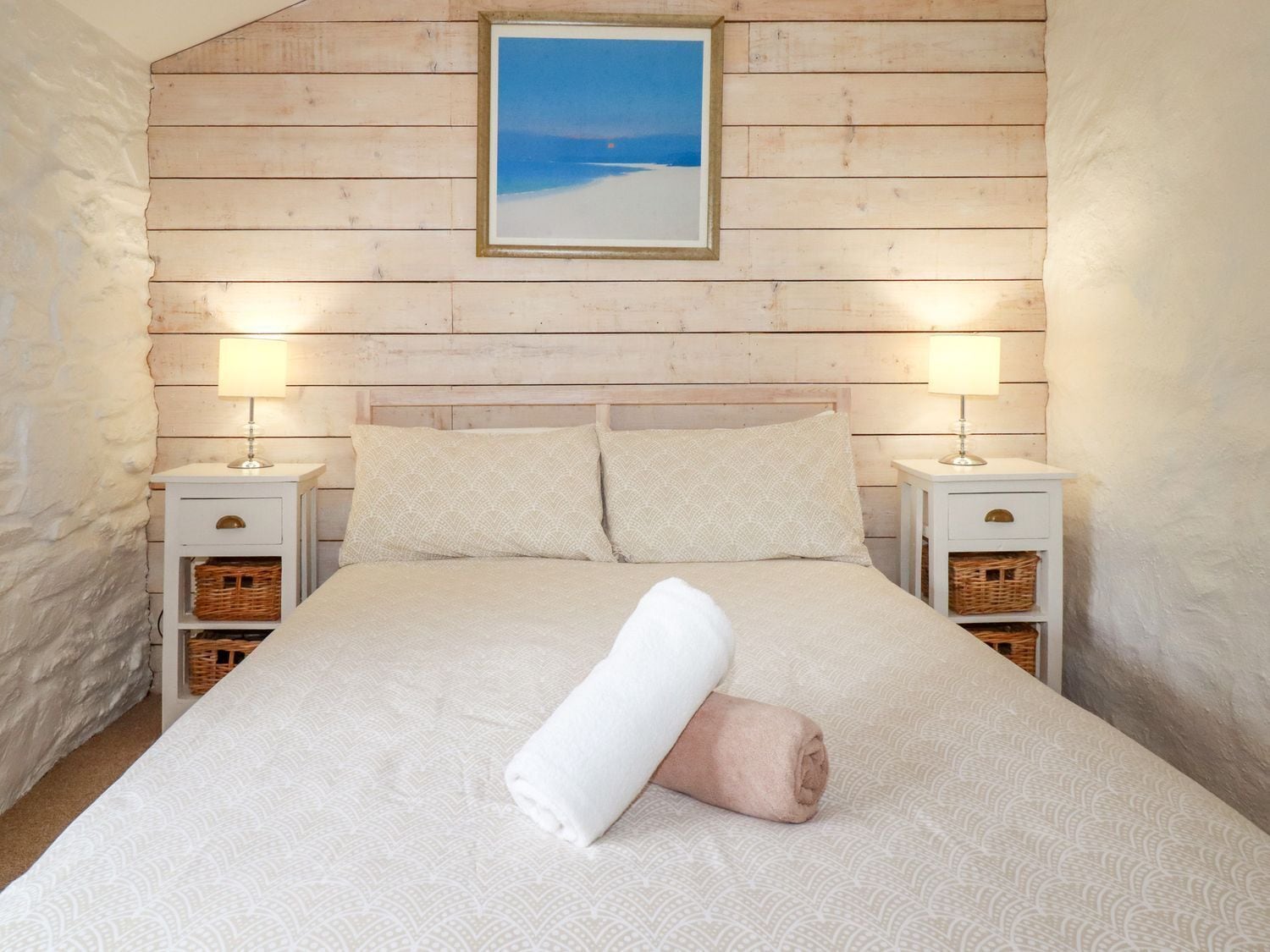 1 quarto, individualmente decorados, individualmente mobiliados
