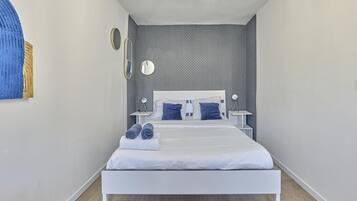 1 chambre, bureau, fer et planche à repasser, Wi-Fi gratuit