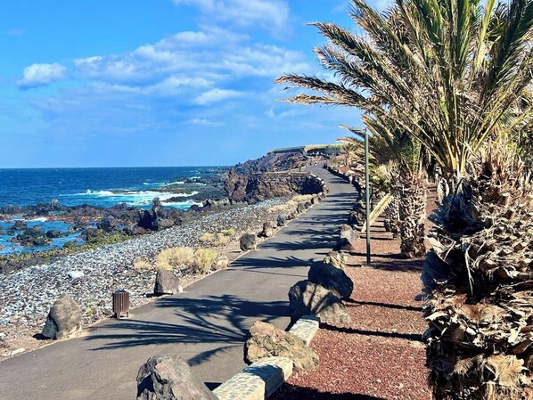 On the beach, sun-loungers - Villa Marejadilla, Playa San Juan, Guía de Isora | Sea Views, Hot Tub, Sleeps 5 (Playa San Juan)