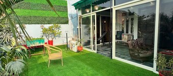 Charming 2-bedroom villa with WiFi, fitness room in delightful Agra