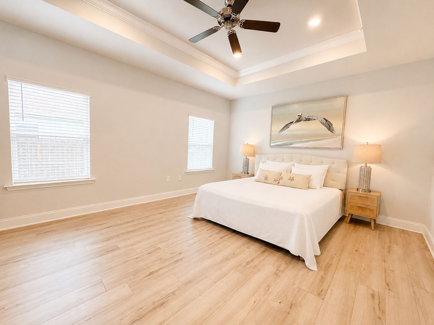 4 bedrooms, iron/ironing board, WiFi (free), bed sheets