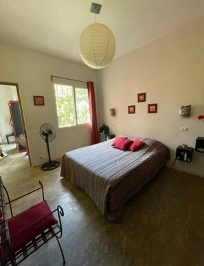 3 chambres, Wi-Fi, literie fournie