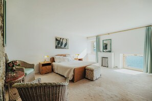 2 slaapkamers, een strijkplank/strijkijzer, wifi, beddengoed
