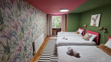 Cottage | 5 bedrooms, individually decorated, individually furnished, free WiFi