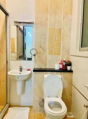 Bathroom - Khalisee Homes 3br Nyali Apartment in Mombasa (Mombasa)