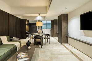 Apartemen Romantis | Area keluarga | Smart TV, Netflix, dan layanan streaming