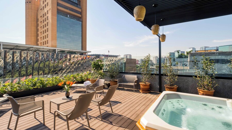 UTOPIC Platón by ULIV