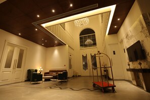 Reception hall - The Lauriant Resorts (Patiala)