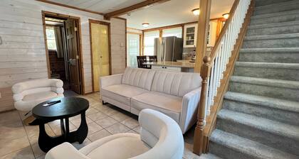 Seabreeze #3: Cozy Cottage by the beach