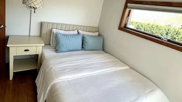 3 dormitorios, escritorio, tabla de planchar con plancha y wifi gratis