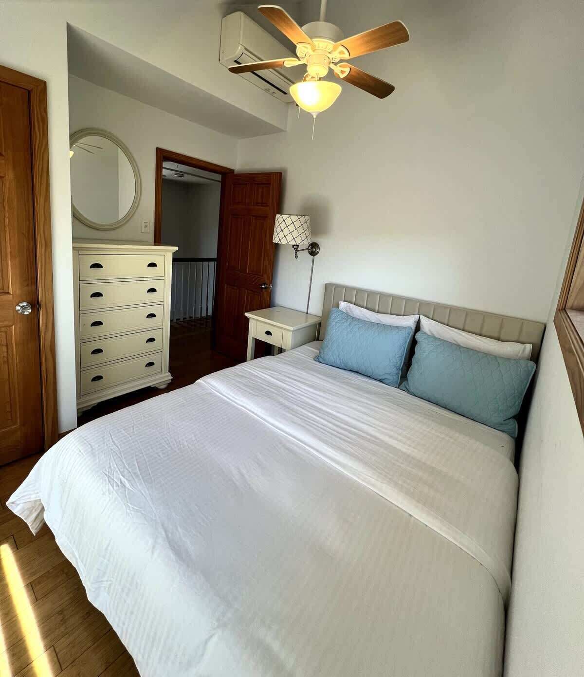 3 sovrum, skrivbord, strykjärn/strykbräda och gratis wi-fi